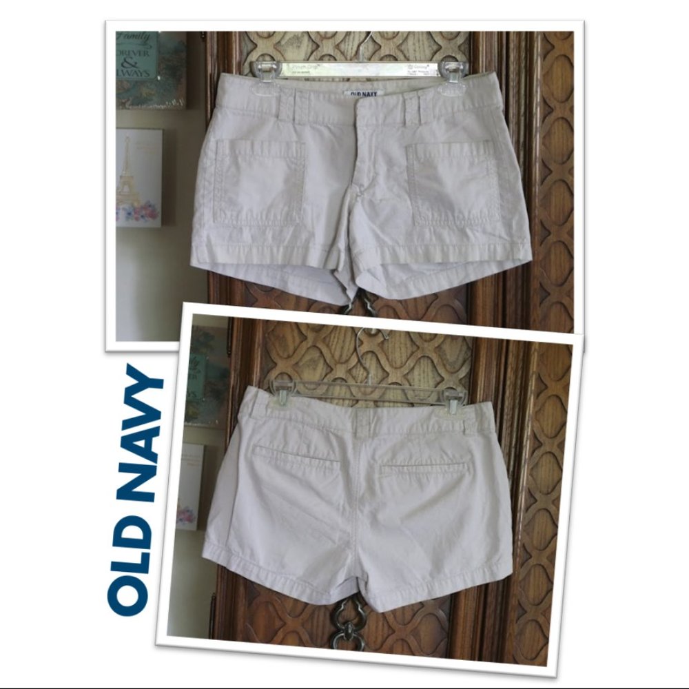 OLD NAVY Retro Vintage Mid-Rise Shorts - Khaki/Tan, Size 4